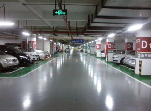 停車場(chǎng)地坪漆.jpg 停車場(chǎng)地坪漆.jpg