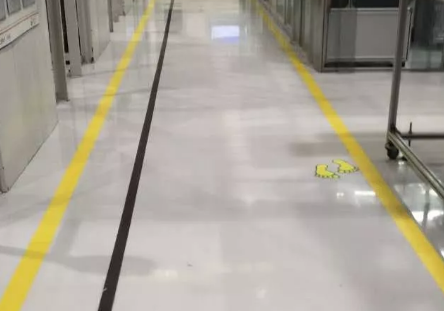 環(huán)氧防靜電自流平地坪